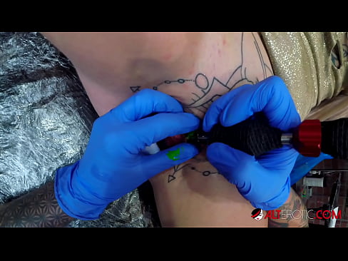 ❤️ Itin tatuiruota karšta Sully Savage gavo tatuiruotę ant savo klitorio ☑ Šlapi prie lt.tradewin.top ❌️